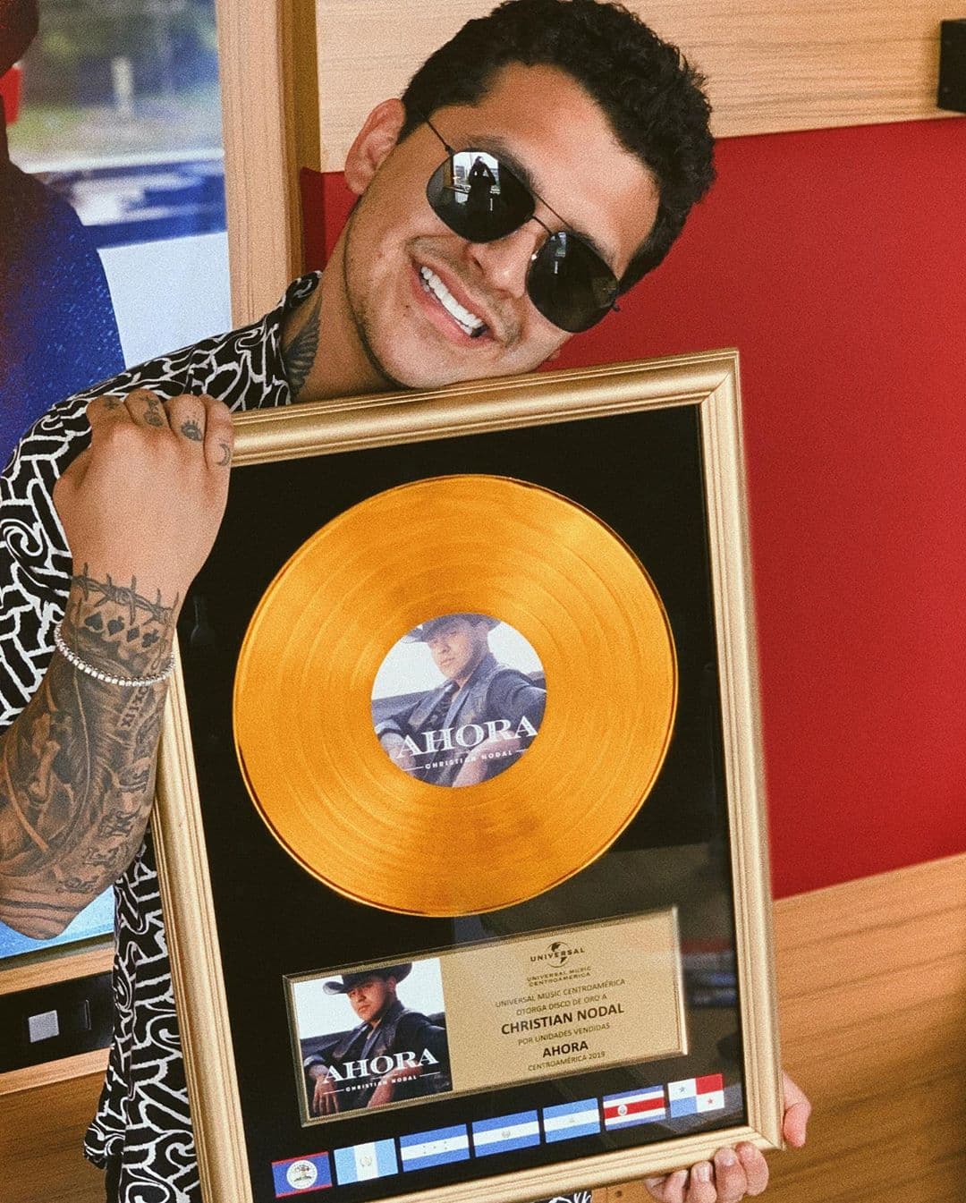 <a href="https://www.univision.com/shows/el-gordo-y-la-flaca/christian-nodal-se-cotiza-alto-para-su-presentacion-en-los-angeles-y-no-te-imaginas-cuanto-pagan-por-un-boleto-video">Christian Nodal</a> es uno de los cantantes de regional mexicano más cotizados en la actualidad.