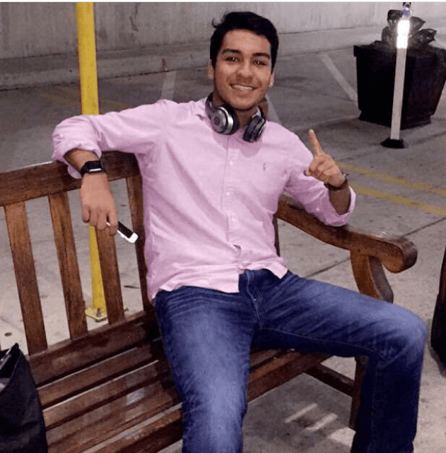 Jovan es sano y deportista. También le gusta mucho la lectura y las ciencias de la computación, disciplina que es la que actualmente estudia.