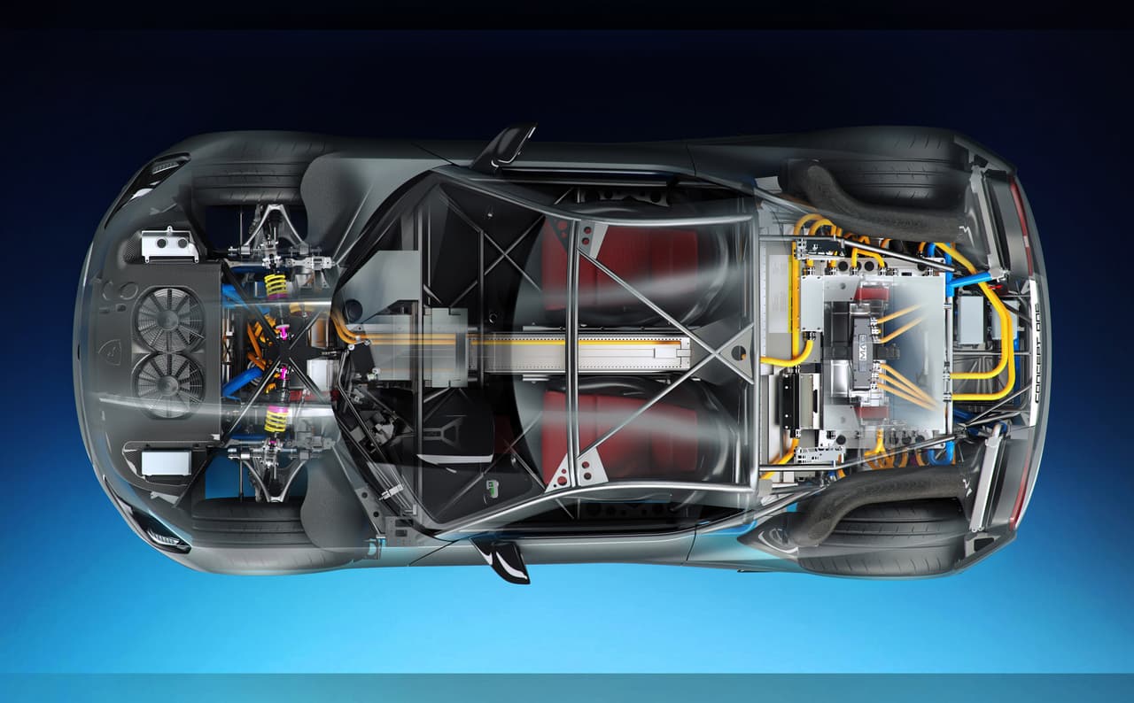 Su elevado costo se debe en parte a que el Concept_One es el único eléctrico con la capacidad de producir el equivalente a 1,088 caballos de potencia y 2,800 libras-pie de torque gracias a su batería de 92 kWh que se complementa con cuatro motores eléctricos ubicados en cada rueda.
<br>