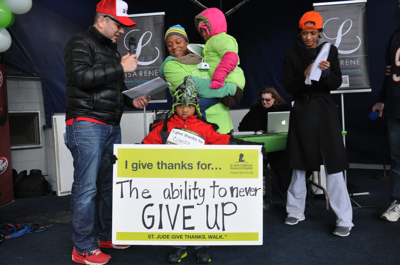 Su labor es my importante porque familias no reciben una factura por su tratamiento, transporte, hospedaje o alimentación.
