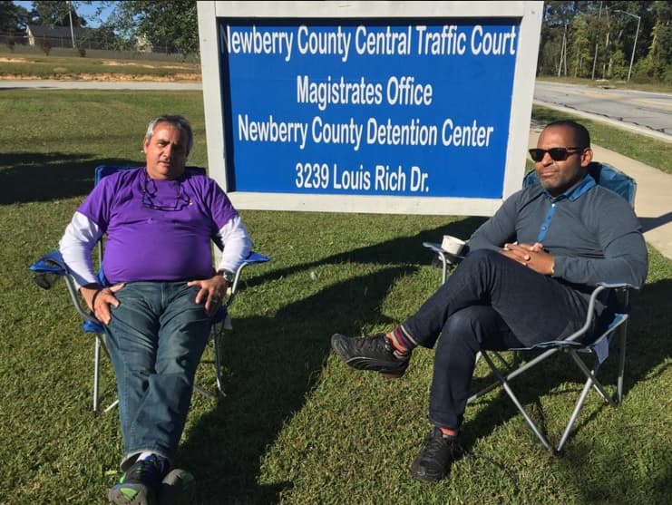 En esta cobertura, los días se convirtieron en noches en espera de la llegada del cantante.