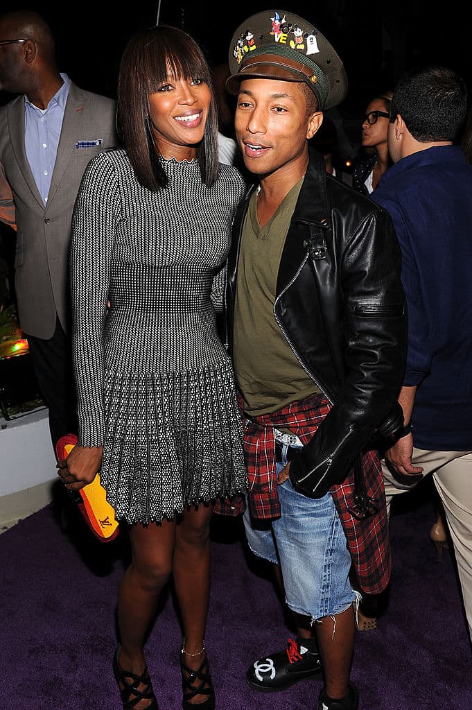 A lo que Campbell dijo: "Oh, Dios mío, de ninguna manera", reaccionó Campbell. "No sé con quién estaba hablando. Supongo que se lo merecían".