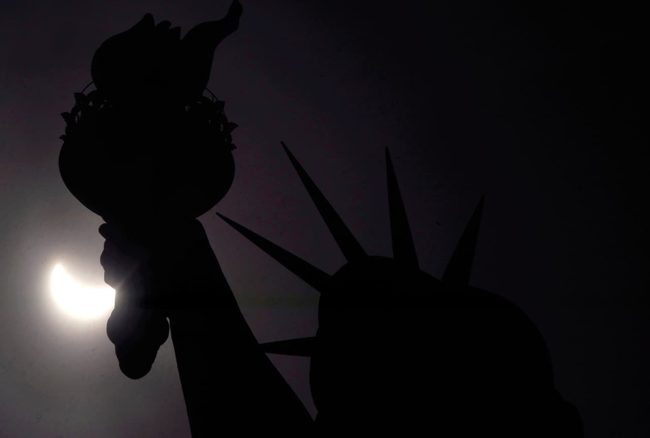 De ahí se desplazó hacia los Estados Unidos ingresando por Texas.