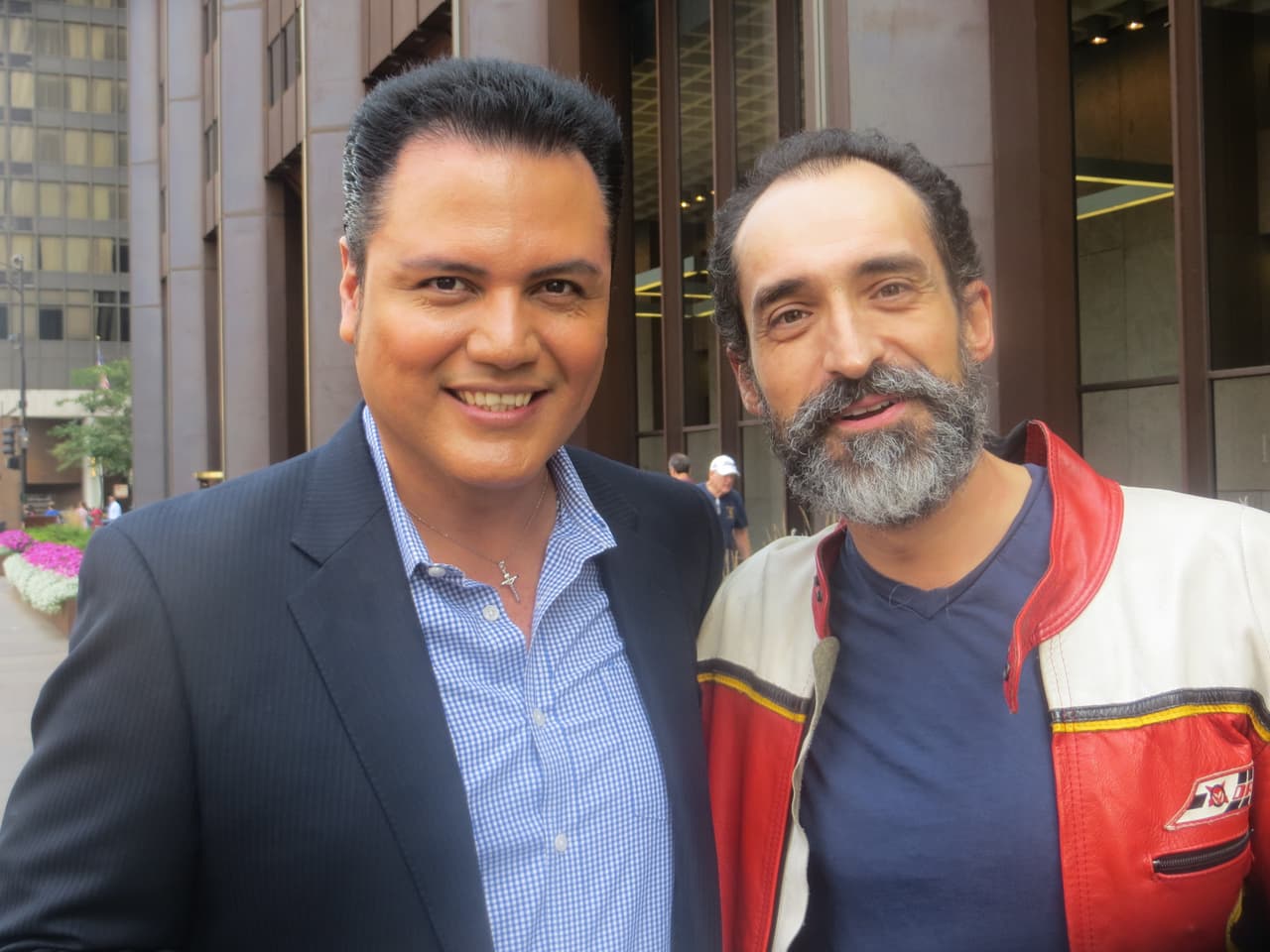 "Un Gallo con muchos huevos" se estrena este fin de semana en Estados Unidos.