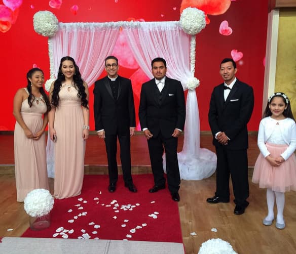 ¡El novio preparado para recibir a la mujer de su vida!