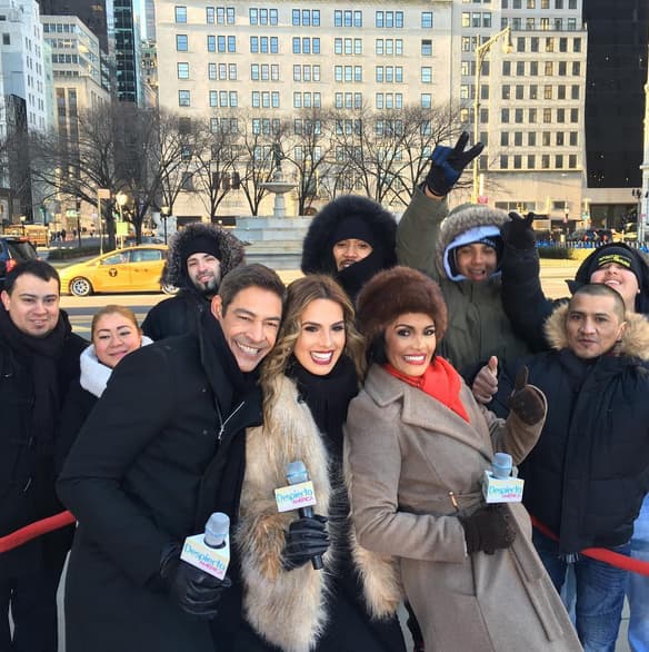 Johnny, Andrea y Birmania desde Nueva York.