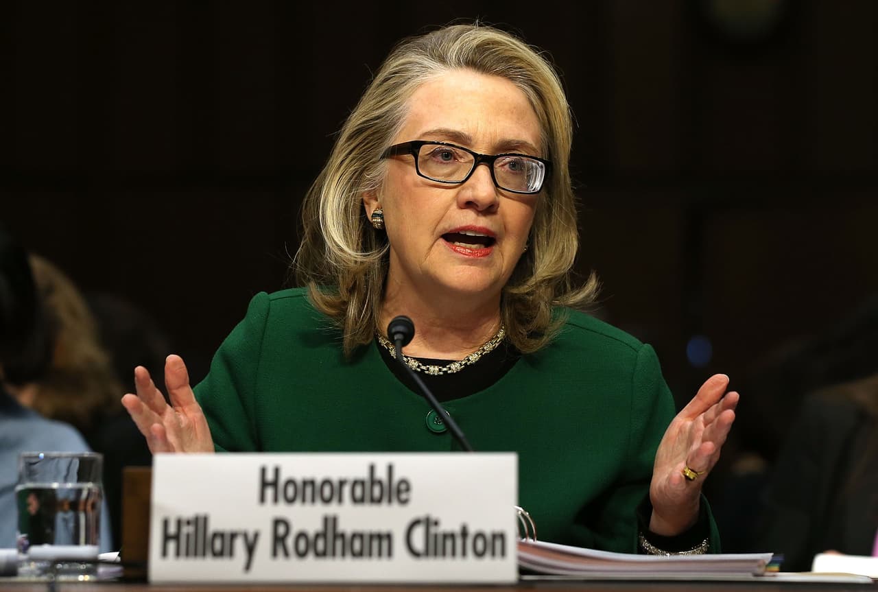 Hillary Clinton da su testimonio ante el Senado sobre los ataques en Benghazi, Libia