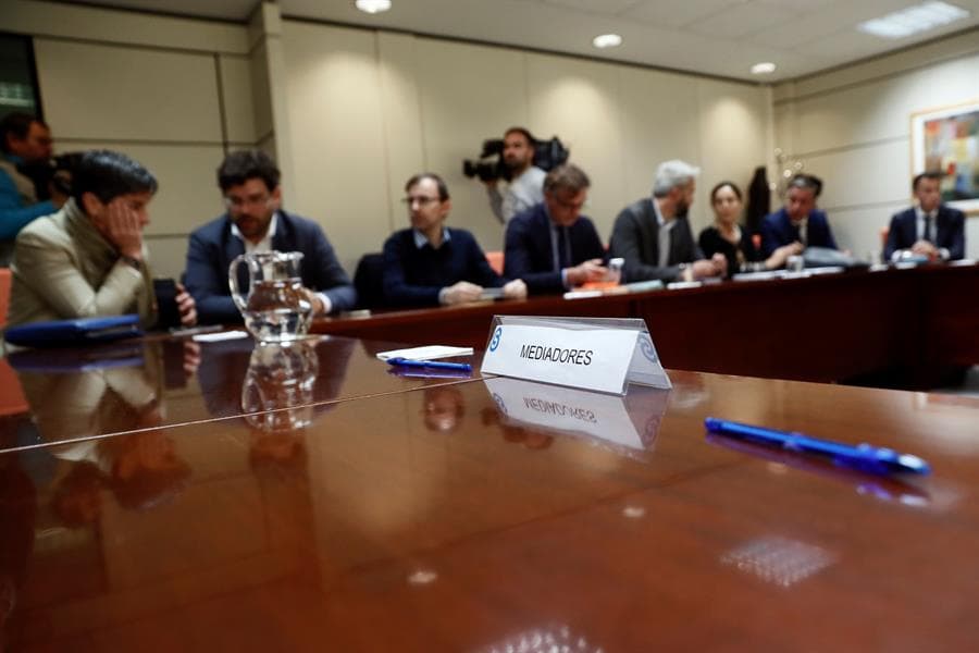 En España, en noviembre del 2019, las jugadoras de la Liga Iberdrola realizaron una huelga por las malas condiciones en las que desarrollan su actividad, buscaban ser reconocidas profesionalmente y que sus derechos laborales fueran respetados.