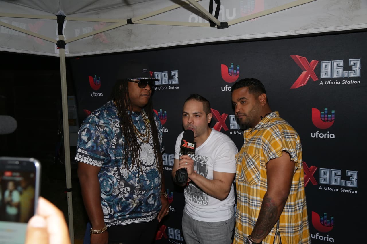 Una vez más los fans de La X abarrotaron Six Flags para celebrar el día de independencia con la música de Zion y Lennox.