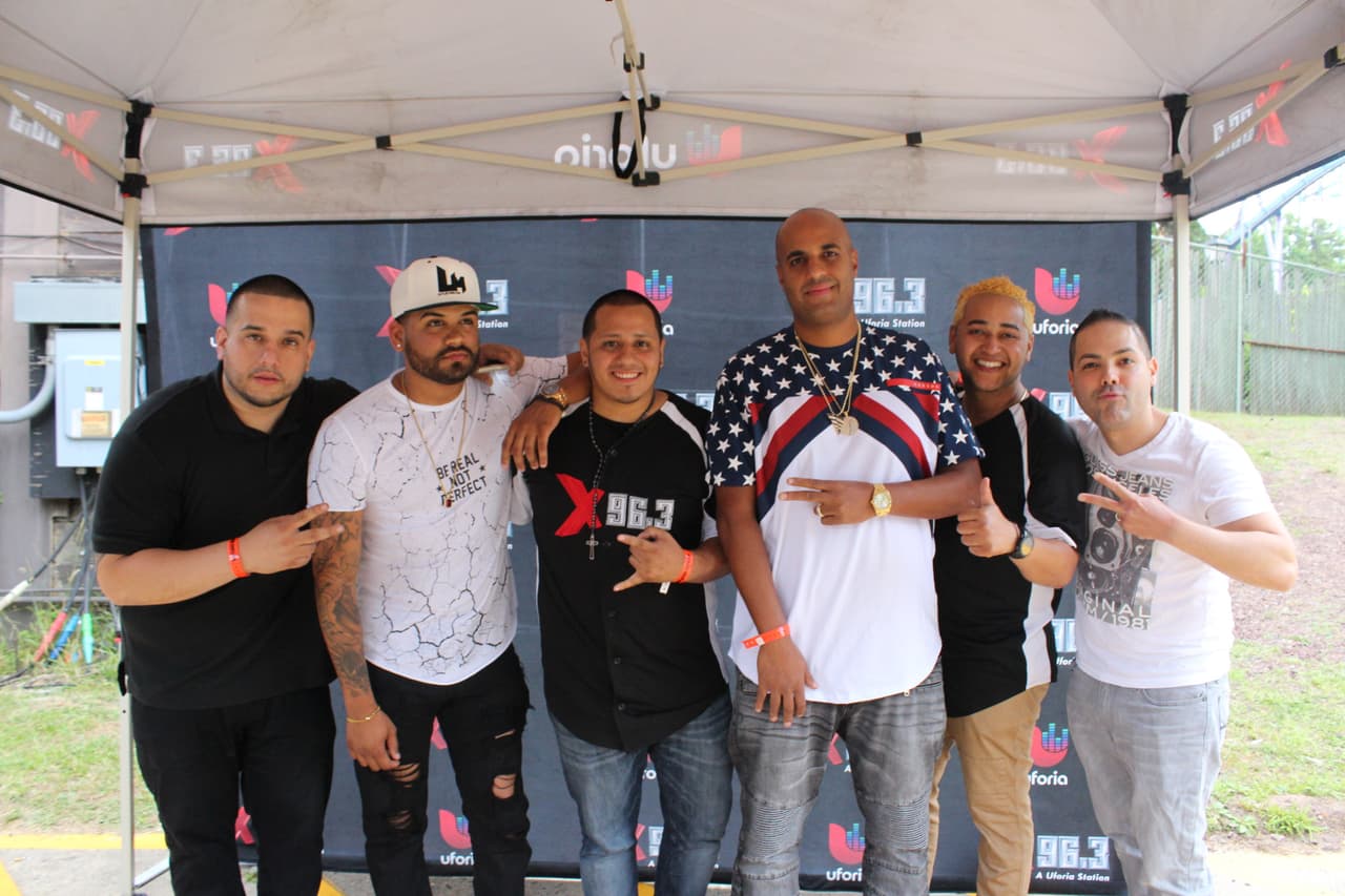 El matatan DJ Lobo junto a Joel Santiago, DJ Shulomixx, PJP y DJ C-Lo.