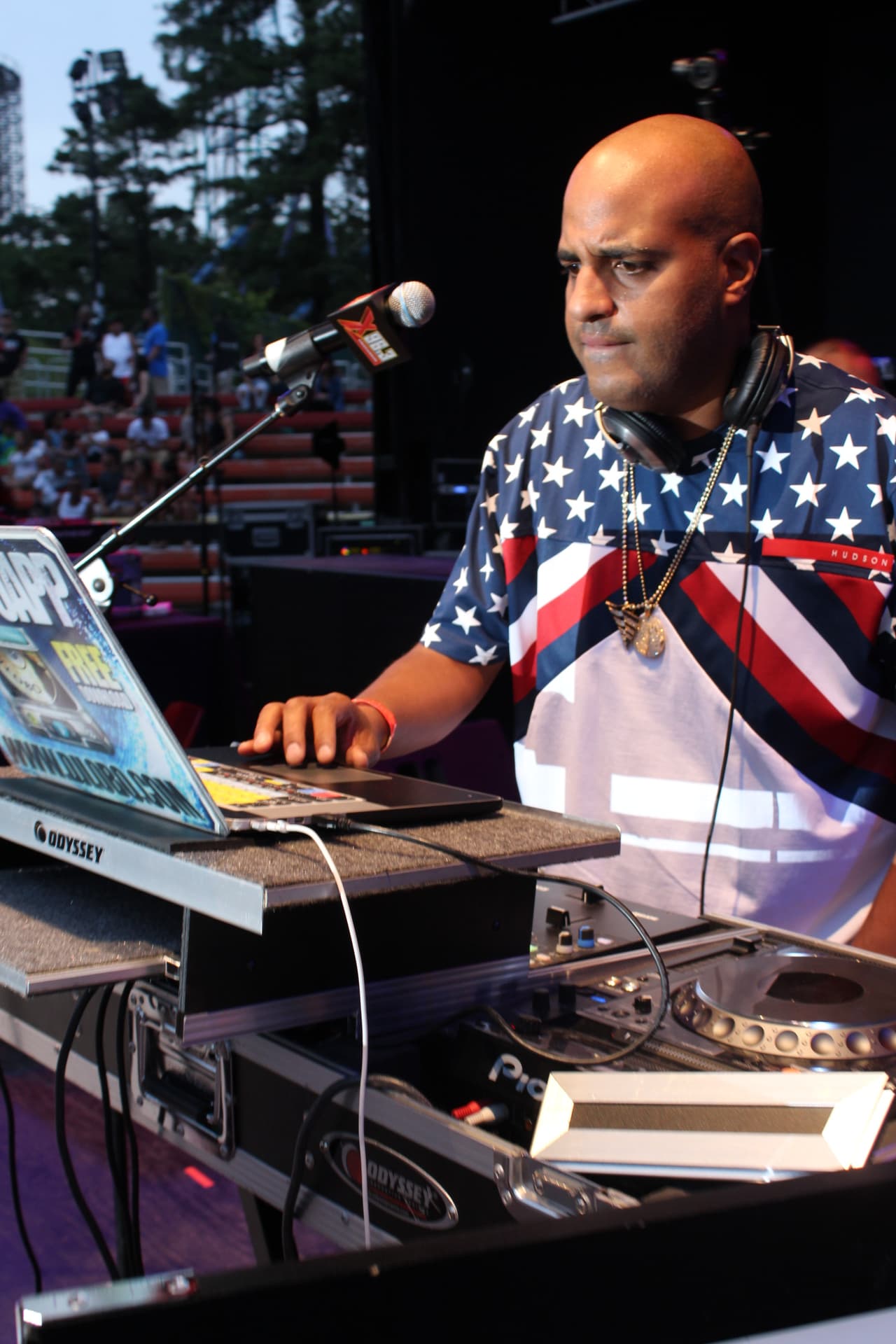 Llegó el matatan DJ Lobo a encender la noche con las meXclas más duras.