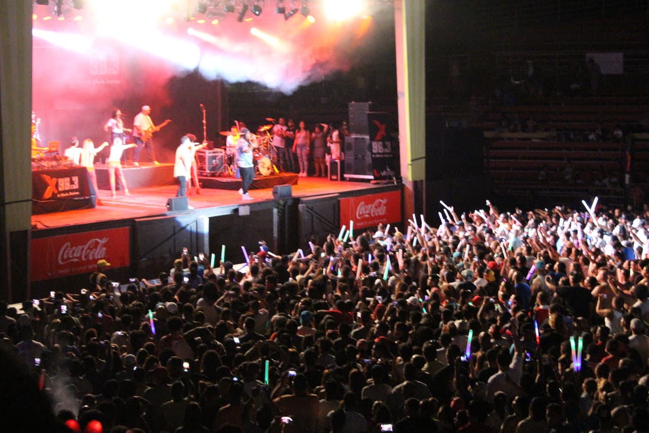 Zion y Lennox cerraron la noche con broche de oro este evento cantando todos sus éxitos.