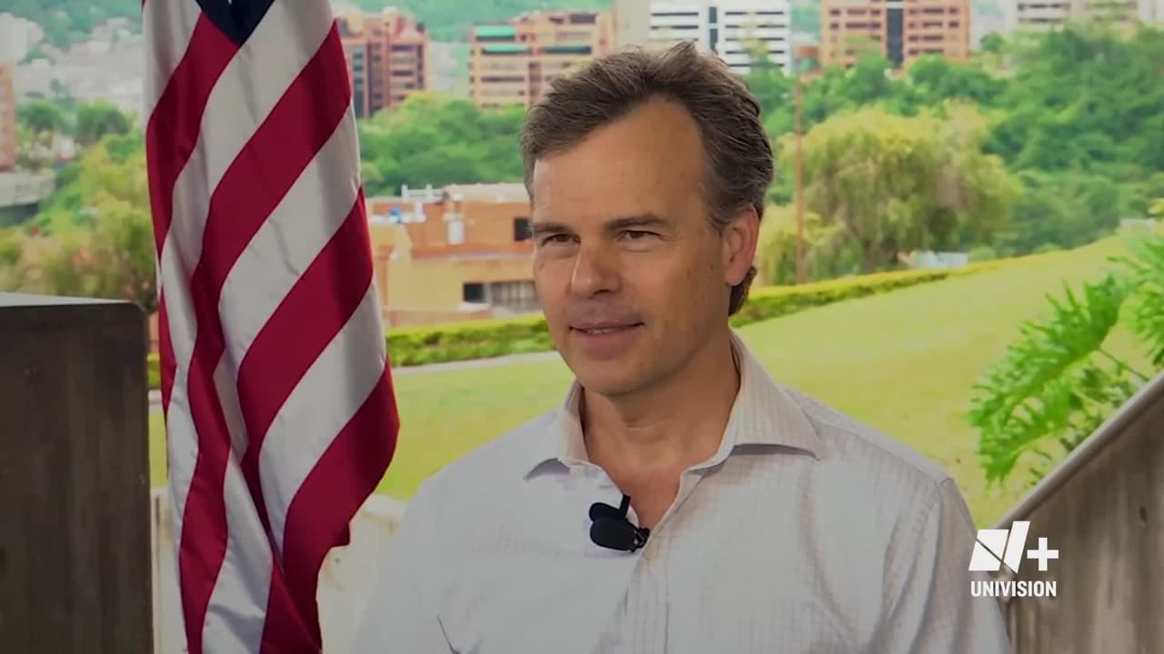 John Barrett entrevista completa con N+ Univision