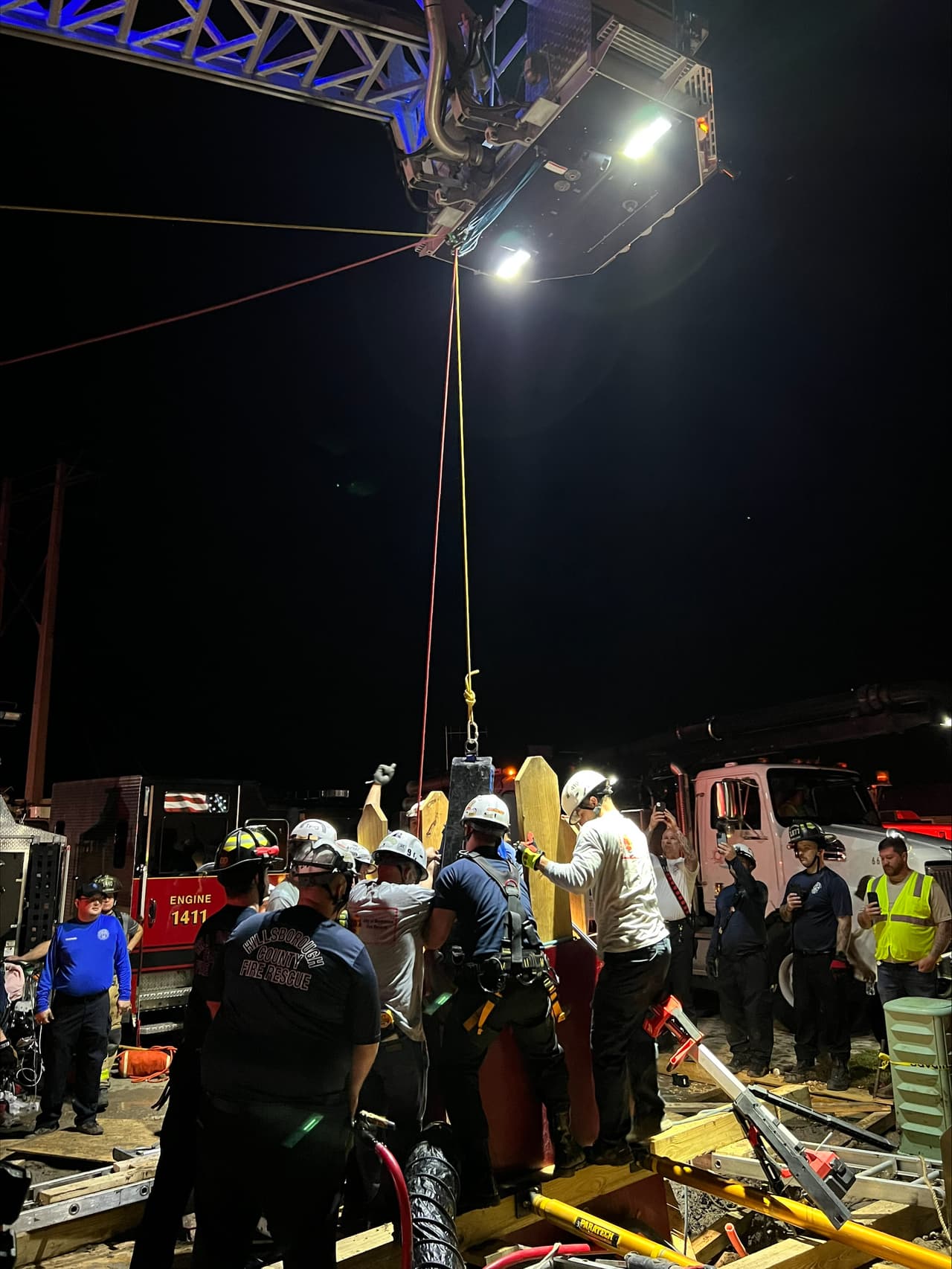La víctima fue trasladada al Hospital General de Tampa en condición estable.
