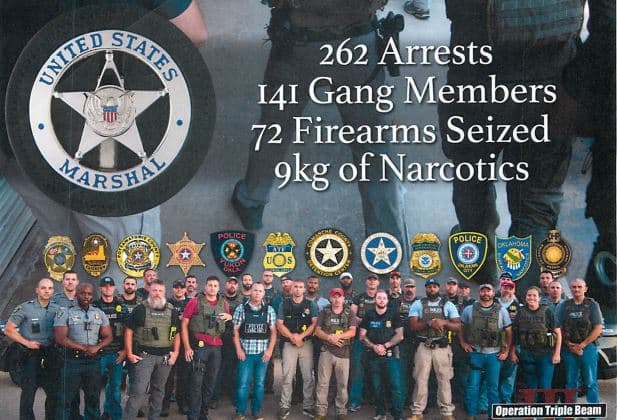 Alguaciles federales, elementos del Departamento de Policía de Oklahoma City, de la Patrulla de Caminos de Oklahoma, de la Oficina del Sheriff de Oklahoma y de otras dependencias de la aplicación de la ley participaron en la Operación Triple Beam, en contra de las pandillas y criminalidad.