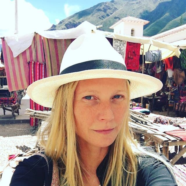 De compras en el tradicional mercado de Písac.