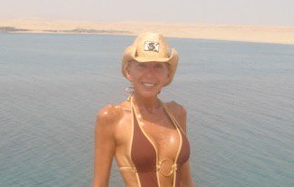 Alfredo Adame, la periodista mexicana Carmen Aristegui y hasta el expresidente peruano Ollanta Humala figuran entre las personalidades con las que ha tenido pleito.