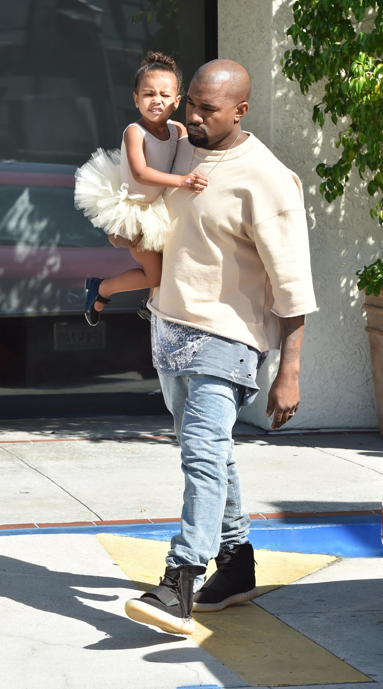 Así que podrá mostrar algunos pasitos a su hermano.