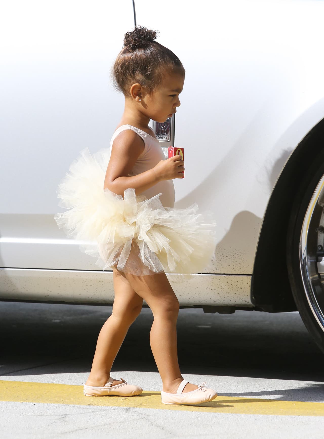 North ya tiene varios meses practicando ballet.