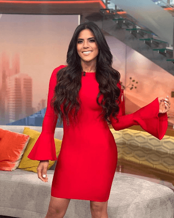 Francisca Lachapel se incorporó a esta familia en el año 2015, casi inmediatamente después de ser elegida como reina de Nuestra Belleza Latina. A partir de entonces ha llenado de diversión el set.