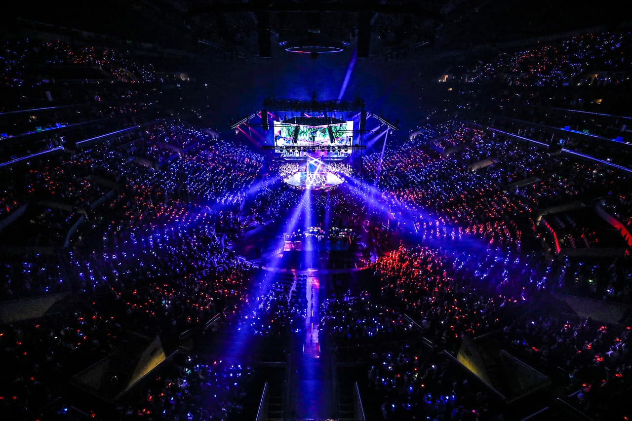 En Los Ángeles tuvo presentaciones el 21 y 22 de mayo pasado. En Chicago anuncia presentaciones para el 5 y 6 de junio.