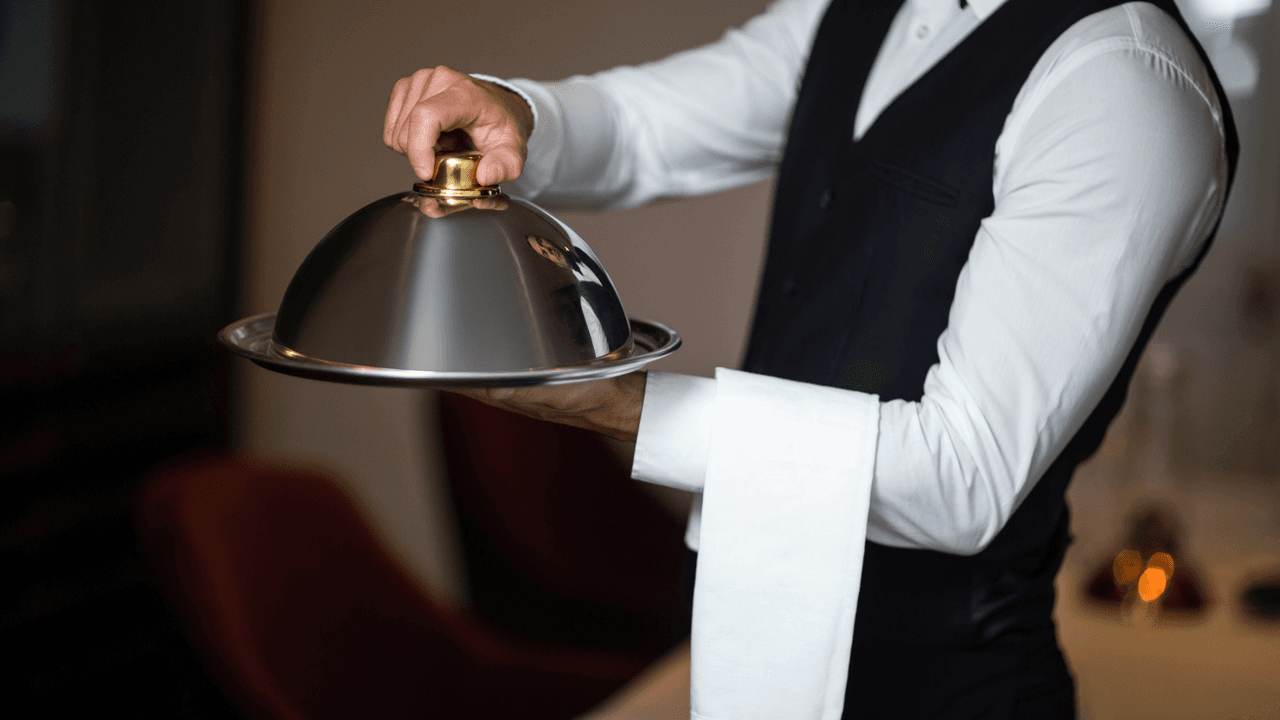 <b>Meseros</b>
<br>Ingresos anuales promedio: $23,180
<br>Trabajadores en esta área: 67,520