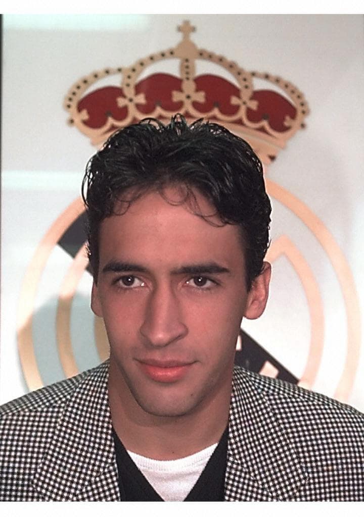 La historia del Real Madrid tiene un capítulo de oro para Raúl González Blanco, goleador letal del equipo durante 16 temporadas.