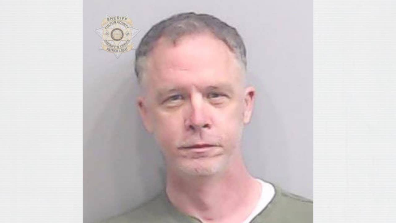 Arrestan a un hombre en Roswell por abuso sexual de menores y pornografía infantil 