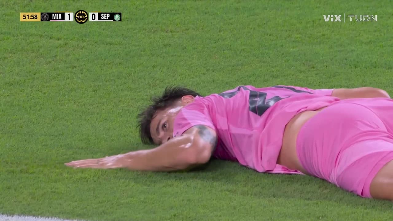 ¡Casi doblete de Allende! Pase de otro partido pero el balón se fue desviado