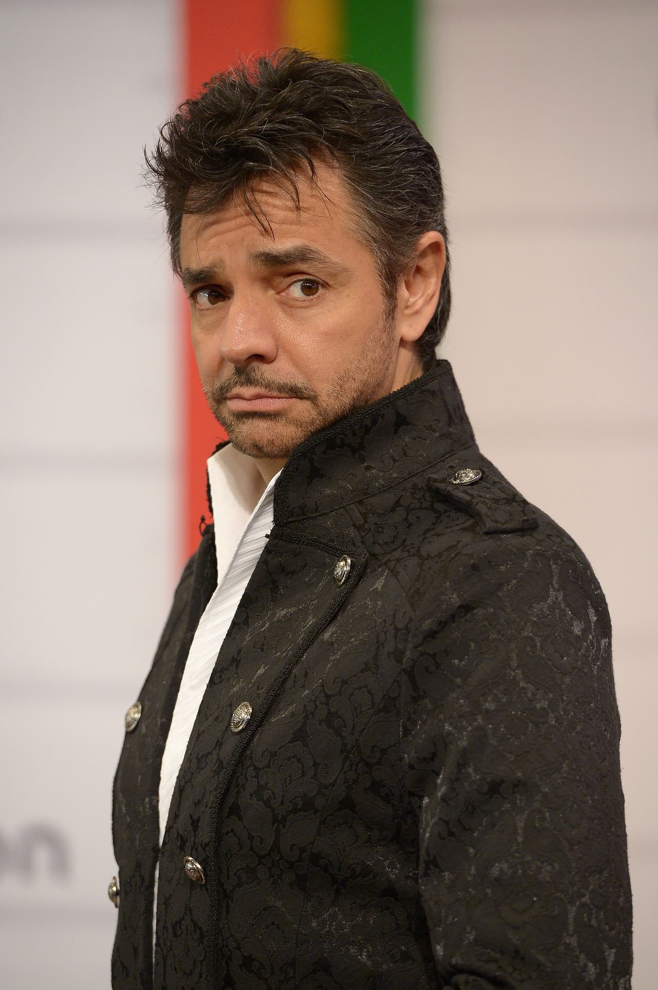 <b>No se aceptan devoluciones</b>: dirigida y protagonizada por Eugenio Derbez, la cinta tuvo un éxito internacional en 2013 y superó los
<b>99 millones</b> de dólares en taquilla.
<br>