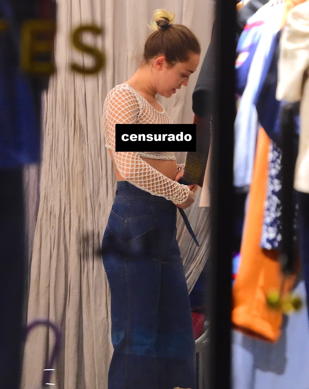 Nunca deja de llamar la atención, y no es la primera vez que la vemos sin sostén.