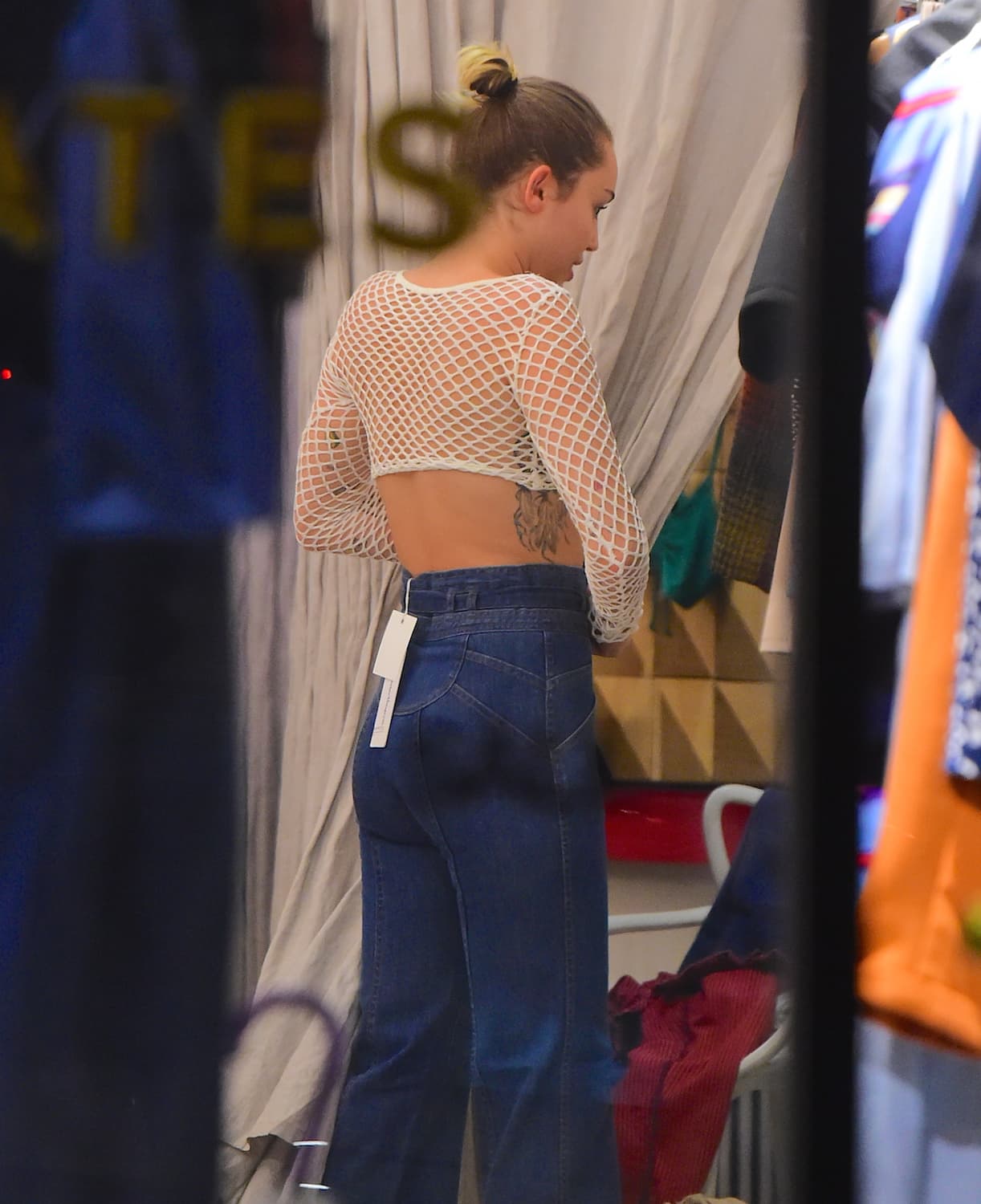 Miley anda desatada, ¿esta vez qué traerá entre manos?