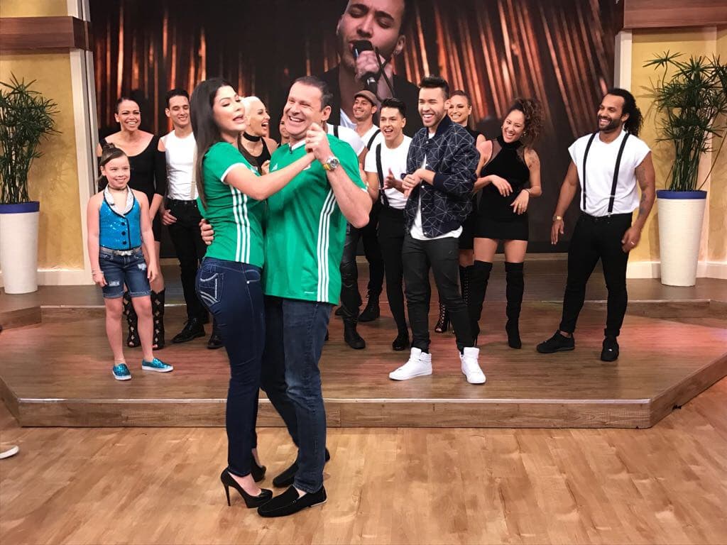 Ana y Alan hicieron su esfuerzo, ellos querían bailar como Prince Royce y Shakira.