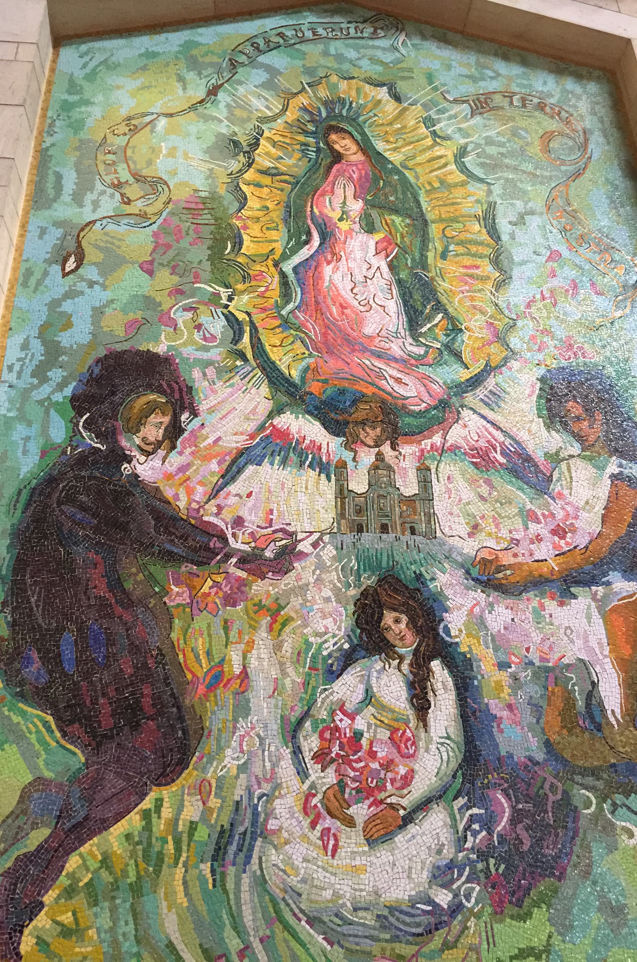 La Iglesia de la Anunciación dedicada a la Virgen de Guadalupe está como representante de México en la Iglesia de la Anunciación en Nazaret.