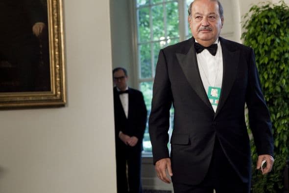 Slim afirma que se aproxima un cambio radical en el mundo laboral: las personas ya no se jubilarán hasta los 70 o 75 años, trabajarán tres días a la semana y 11 horas por día.