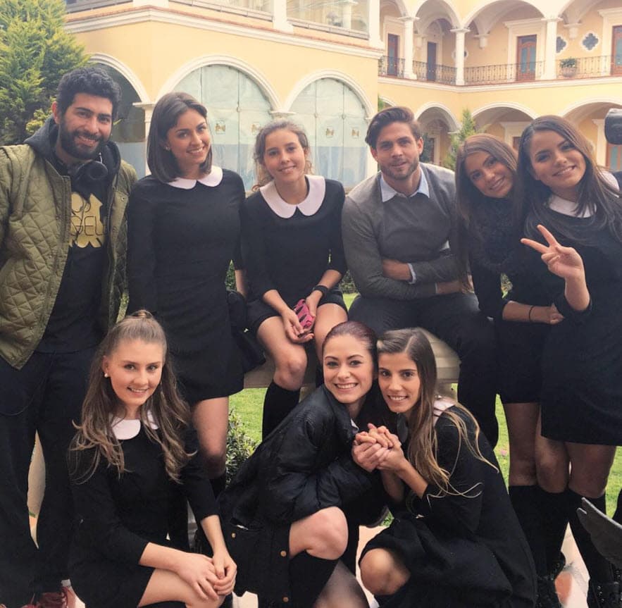 Después siguió
<b> 'Un camino hacia el destino'</b>, oportunidad que le dio la productora Nathalie Lartilleux: "Era con Pancheri y Pau Goto, ahí era una compañerita de la escuela y la molestábamos. Yo me la pasé increíble, hice grandes amigas", contó en el programa de You Tube 'En casa de Mara'.
<br>