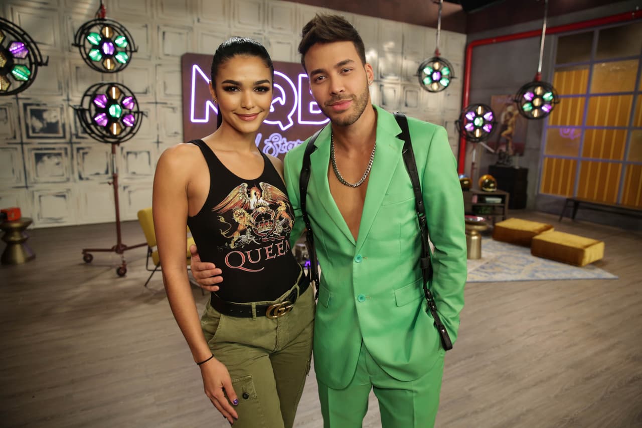 La finalista, Kiara Liz Ortega y Prince Royce posaron juntos en la noche llena de estrellas.