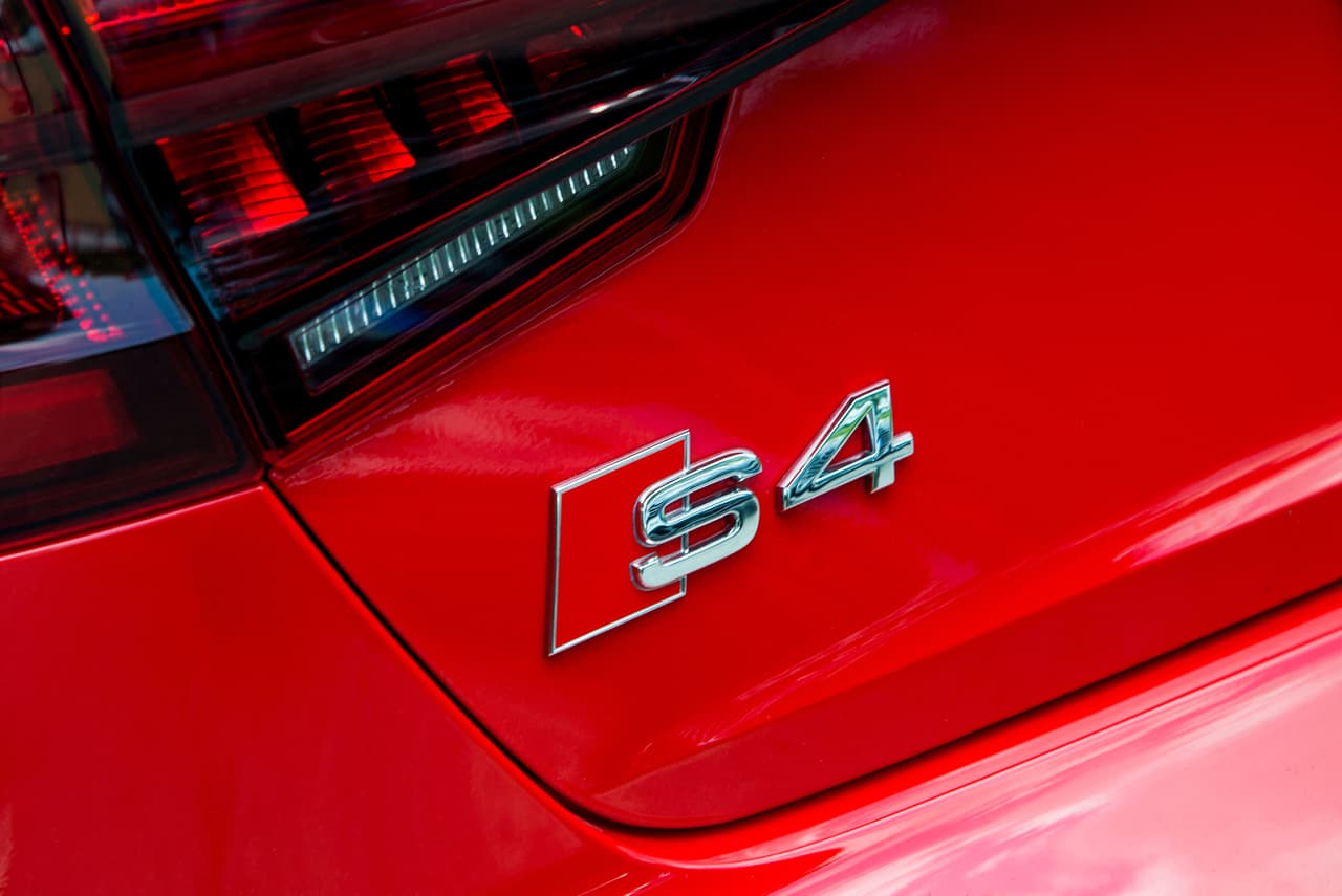 En ocasión de este anuncio, la marca de los anillos dice que han "experimentado un gran éxito con los modelos S por un período de 20 años", conjugando un aspecto deportivo, una performance superior y tracción integral.