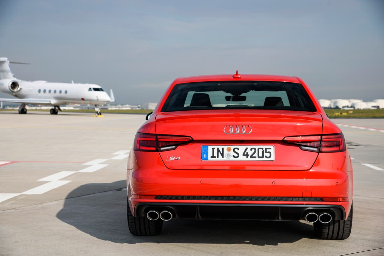 El nuevo Audi S4 es capaz de acelerar de 0 a 62 mph en 4.7 segundos.