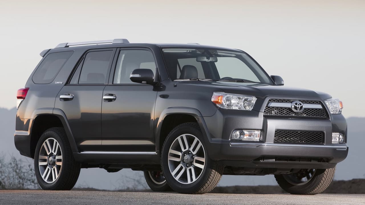 <h3 class="cms-h3-H3">4. Toyota 4Runner. Tiempo promedio de propiedad: 8.8 años</h3>
<br>En la imagen, la 
<i>Toyota 4Runner 2010</i>.
