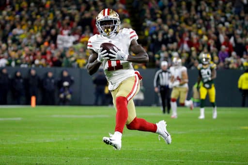 Pero 27 segundos antes de culminar el primer cuarto, CJ Beathard se conectó con Marquise Goodwin en un pase de 67 yardas para acercar a los californianos 17-14 en el marcador.