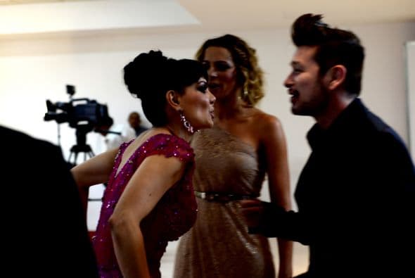 Te llevamos detrás de cámaras de Premios TVyNovelas 2014. Estos fueron los momentos que no pudiste ver y que aquí te los mostramos en exclusiva.