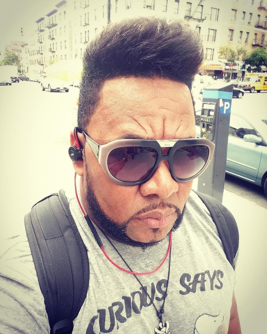 Su nombre real es 
<b>Gerpis Correa</b> y su apodo lo obtuvo ya que formó parte del 
<b>Grupo Aguakate,</b> una banda de merengue dominicano que estuvo activa del 2003 al 2006.