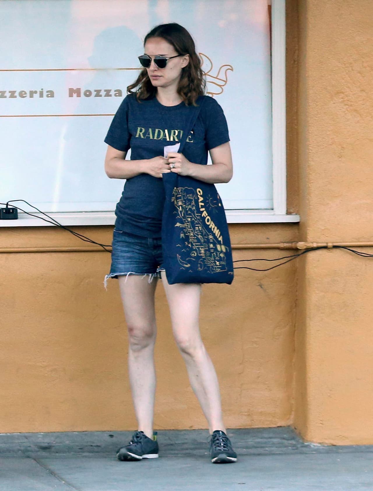 La familia disfrutó de una deliciosa comida.