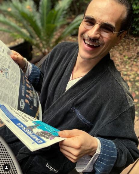 <b><a href="https://www.univision.com/famosos/jorge-poza-actualmente-fotos">Jorge Poza</a></b> nació el 3 de enero de 1978, por ende, hoy en día disfruta de sus 44 primaveras. Aunque muchos lo recuerdan por su personaje juvenil en 'Clase 406' (2002), sus fotos más actuales han demostrado su gran cambio físico, ya que luce como un "hombre maduro muy galante".