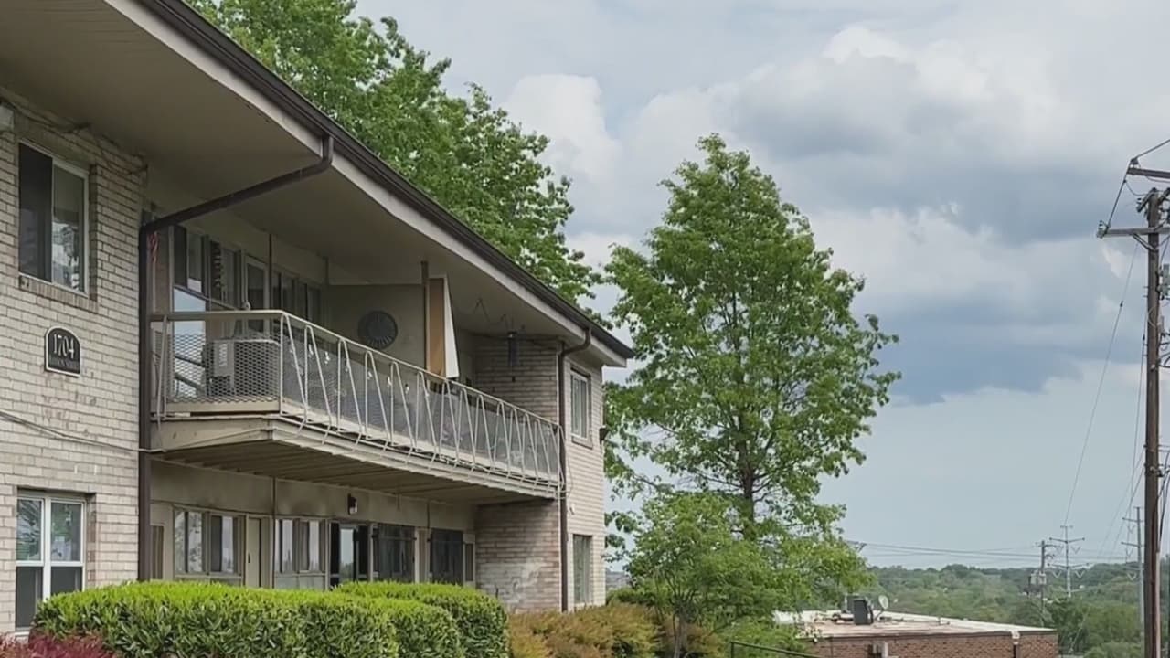 Aumentos de hasta 80% en pagos de asociación amenazan a vecinos de condominio en Hyattsville