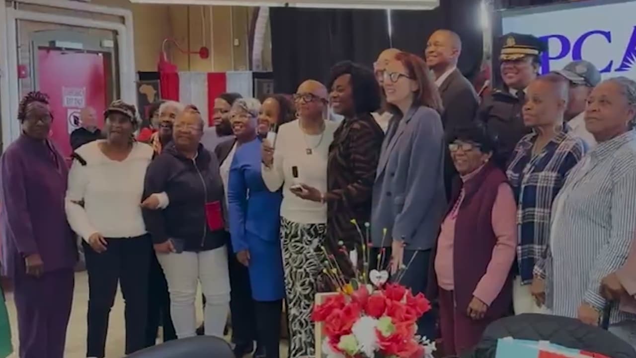 Filadelfia brinda independencia y seguridad a adultos mayores con nuevo programa gratuito