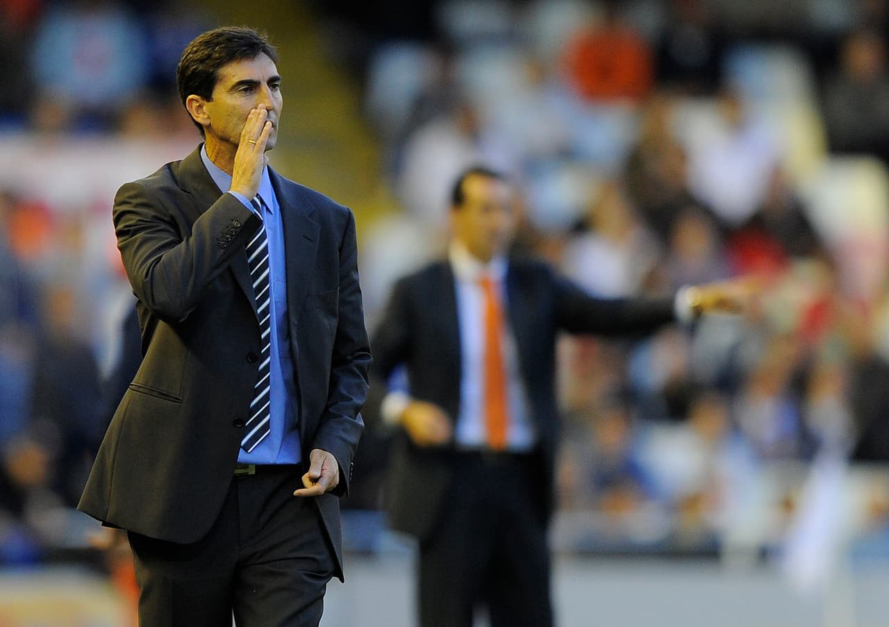 En un contexto tan machista como el del fútbol, tener el nombre de José Aurelio Gay probablemente no sea de gran ayuda, pero este español se destacó como volante y ganó tanto respeto que se convirtió en técnico de fútbol en equipos como Zaragoza, entre otros.