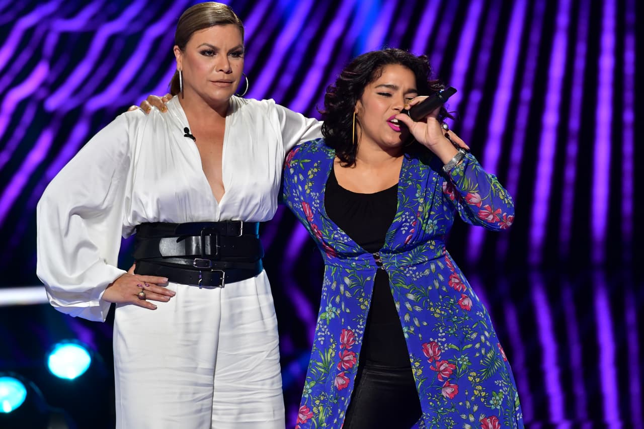 El ánimo en el escenario llegó a su punto máximo cuando Bárbara Toledo hizo su aparición. La concursante logró que Olga Tañón cantara con ella 'Mi eterno amor secreto'.
