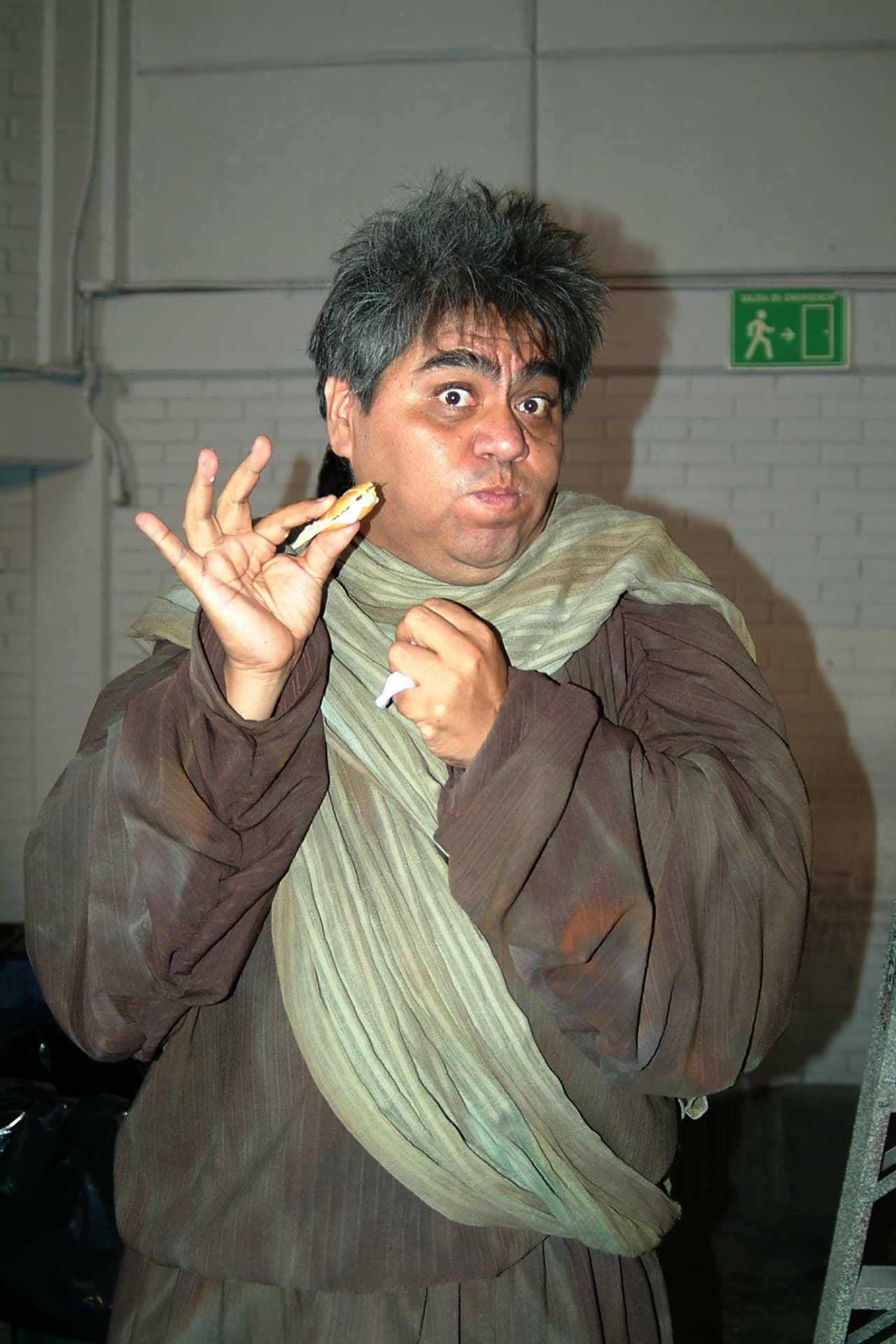 El también comediante subió una foto del recuerdo a su cuenta de Instagram para revivir la gran amistad que tuvo con Galván, quien se hiciera famoso por su personaje de ‘La Tartamuda’.